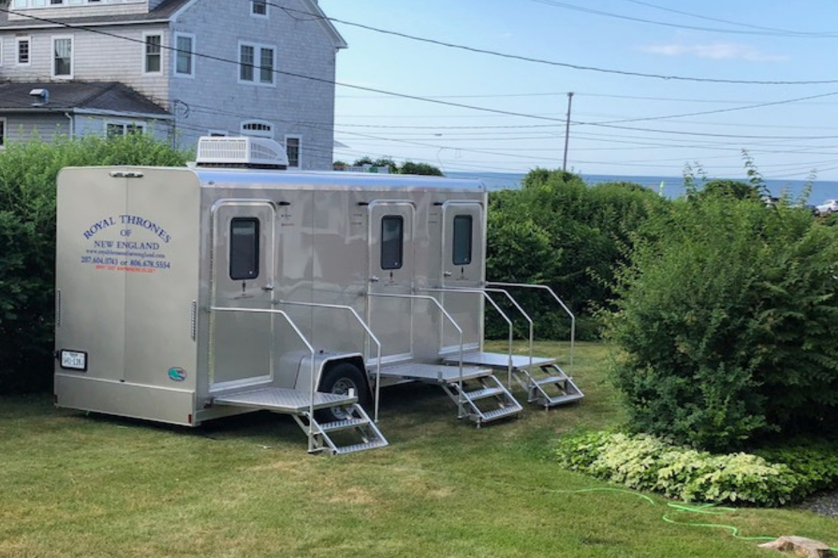 RT New England trailer