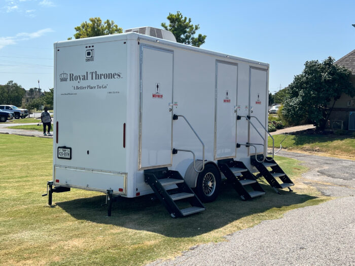 2024 OI 3 Door Private Restroom Trailer - New - Image 5