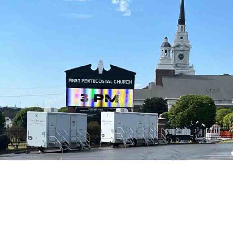Royal Thrones at Weddings